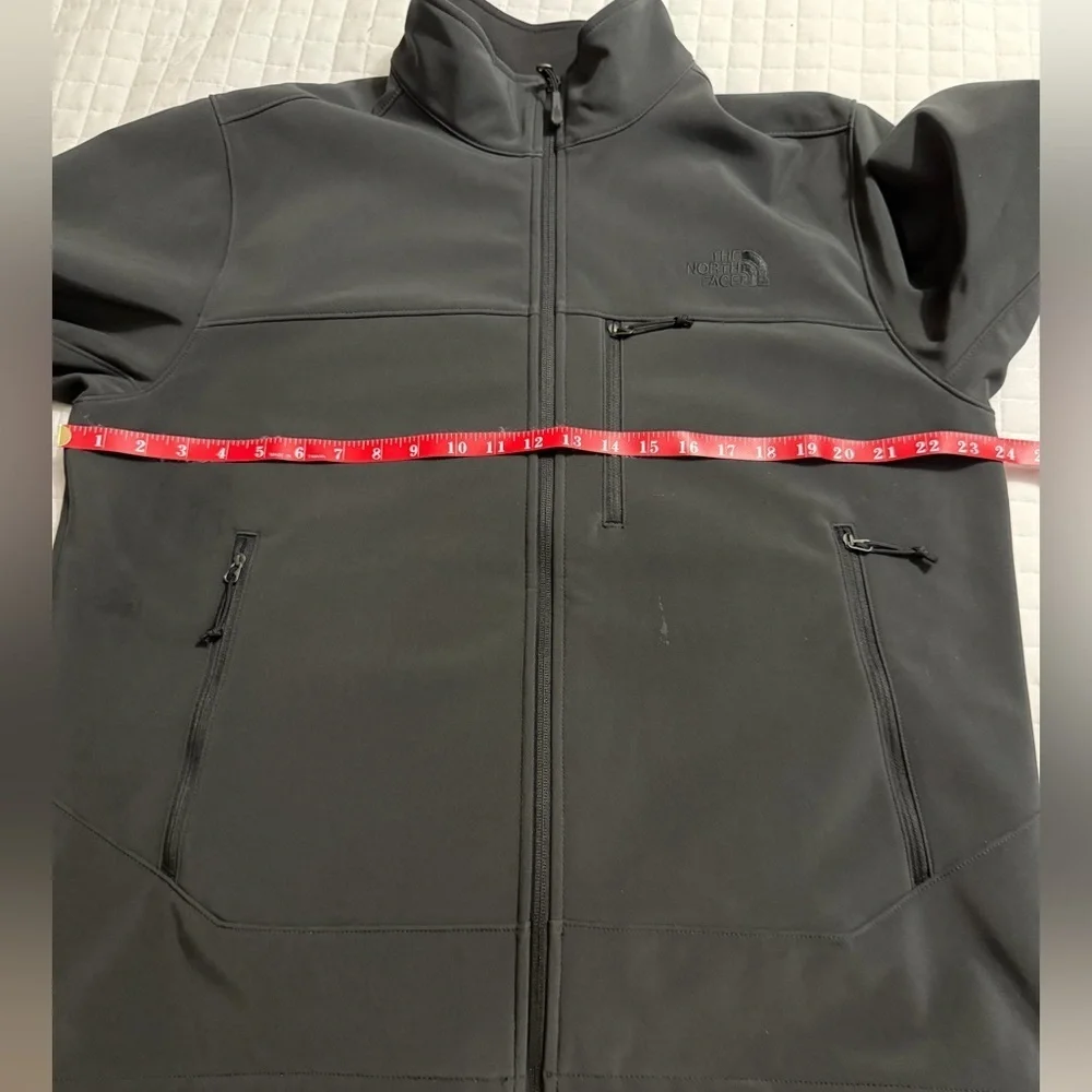 The North Face Men's Dark Gray Performance Jacket
